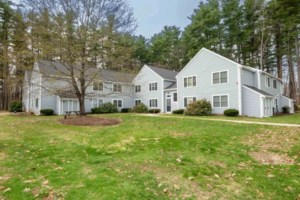 $315,000 | 50 Brookside Drive, Unit O5, Exeter, NH 03833