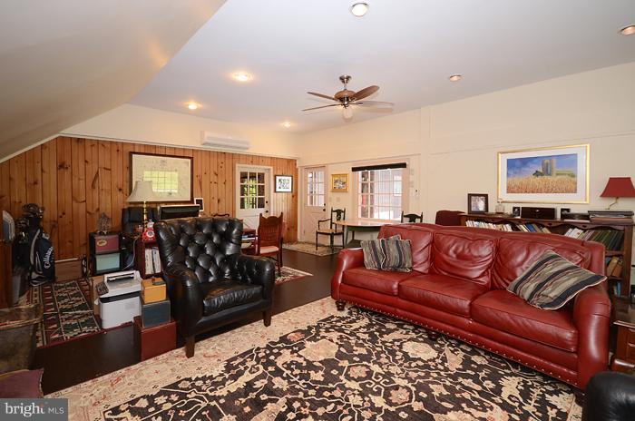 2312 Garrett Road White Hall, MD 21161 - Photo 16 of 20 Carriage House