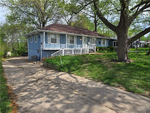 $240,000 | 3515 South Park Avenue, Independence, MO 64052