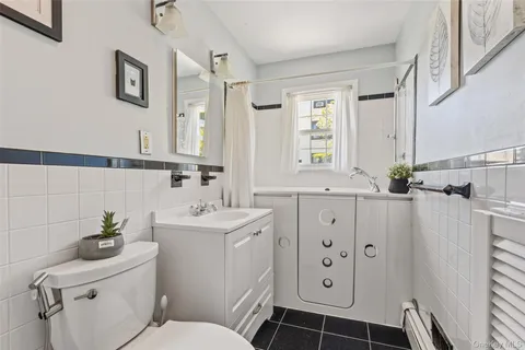 $1,189,000 | 9 White Plains Avenue, West Harrison, NY 10604