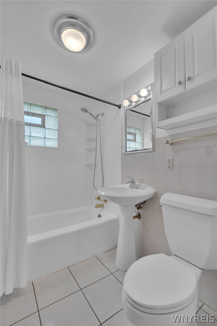 208 Bennington Road Amherst, NY 14226 - Photo 20 of 41