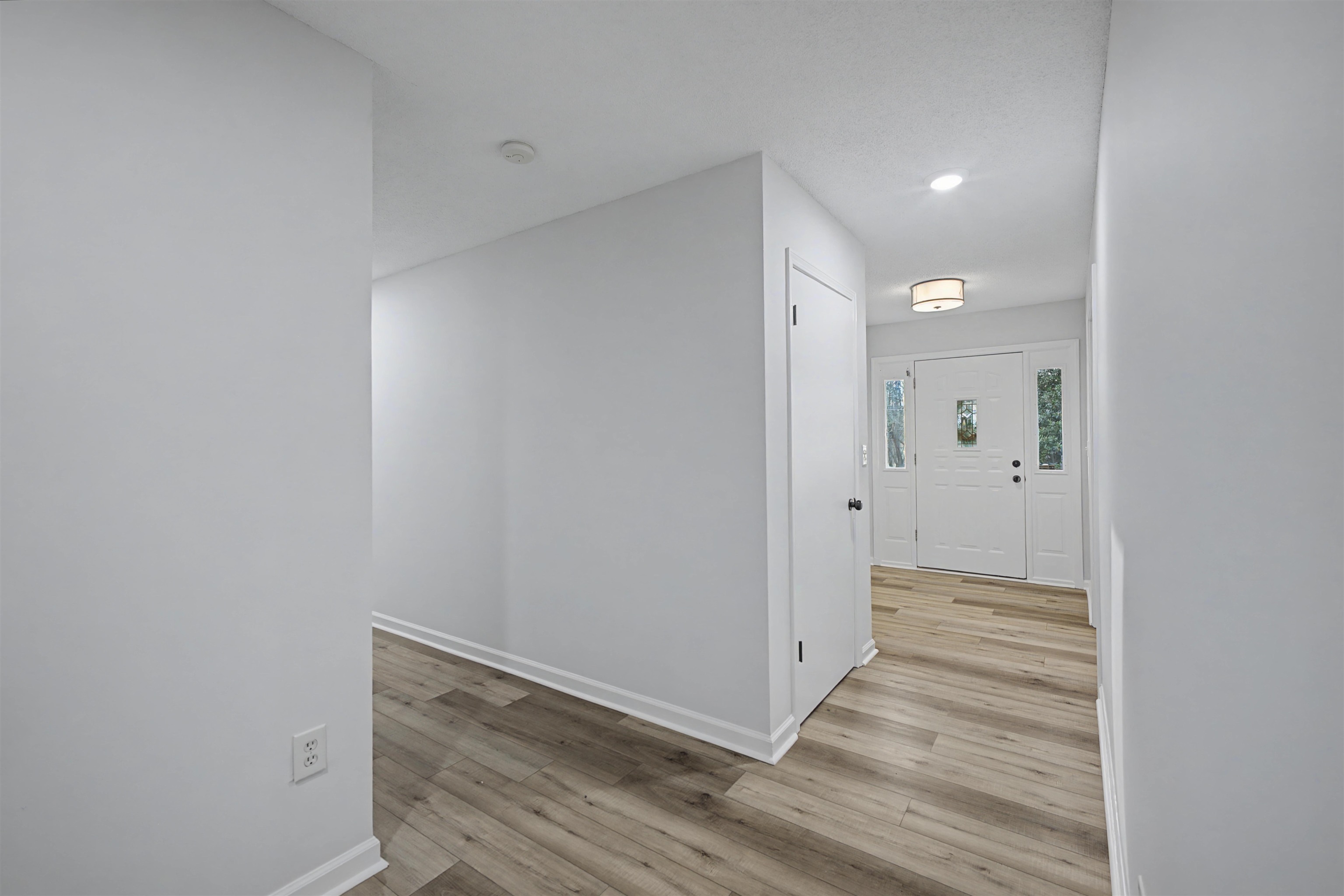 632 Cullum Road Munford, TN 38058 - Photo 16 of 38 Entrance foyer with light wood finished floors and recessed lighting