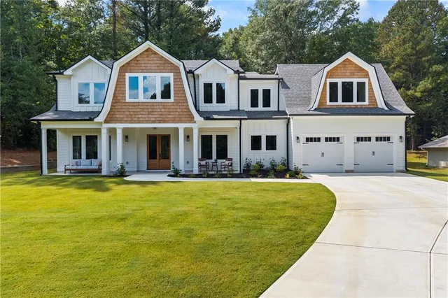 $999,999 | 219 1st Avenue Northwest, Lilburn, GA 30047