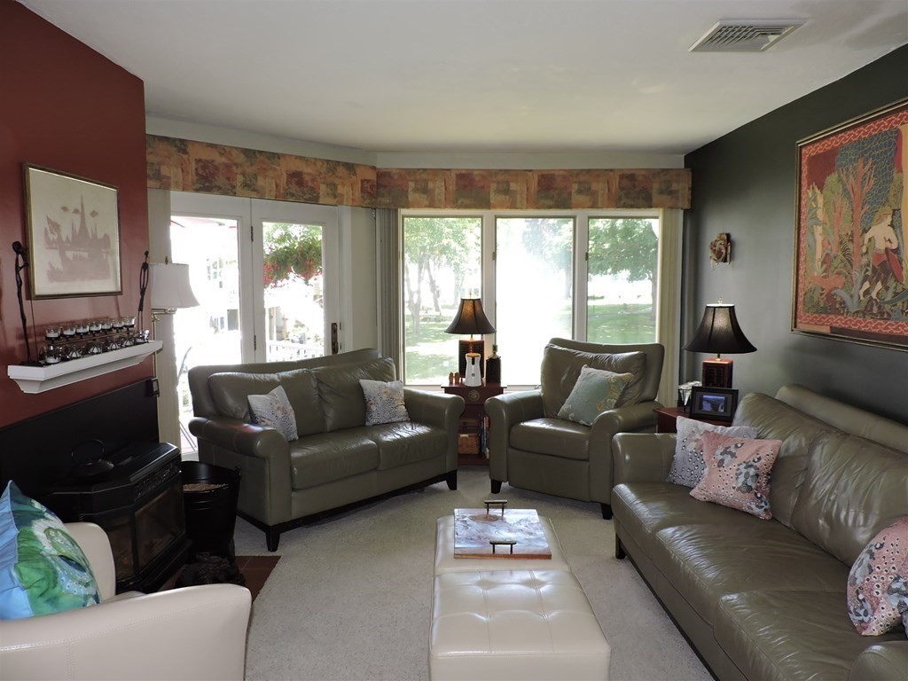 305 Beacon Park Road, Unit 305 Webster, MA 01570 - Photo 27 of 42 Gallery Image 27