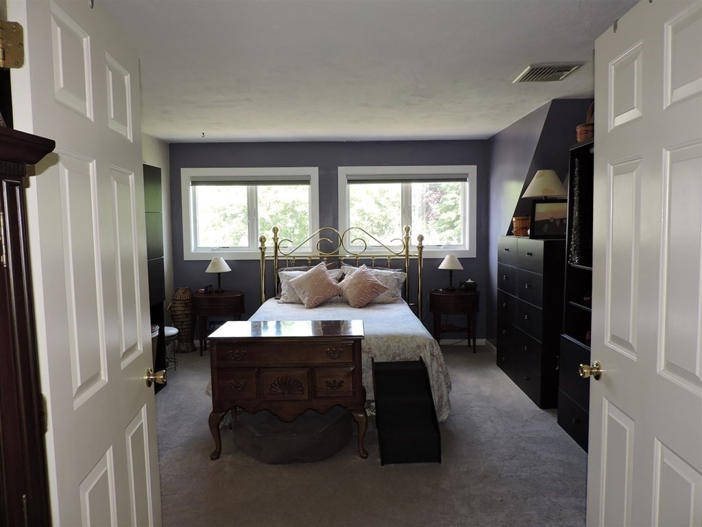 305 Beacon Park Road, Unit 305 Webster, MA 01570 - Photo 33 of 42 Gallery Image 33