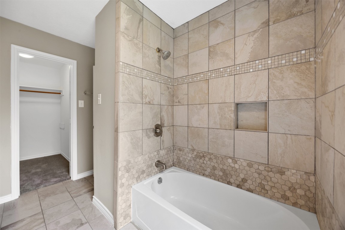 4918 Edinston Place Spring, TX 77388 - Photo 15 of 26