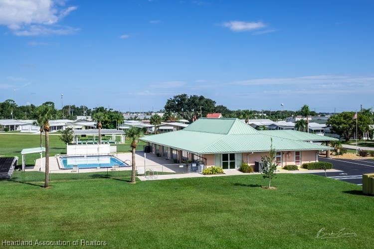 2209 Bahama Road Sebring, FL 33870 - Photo 46 of 47 CLUBHOUSE & POOL