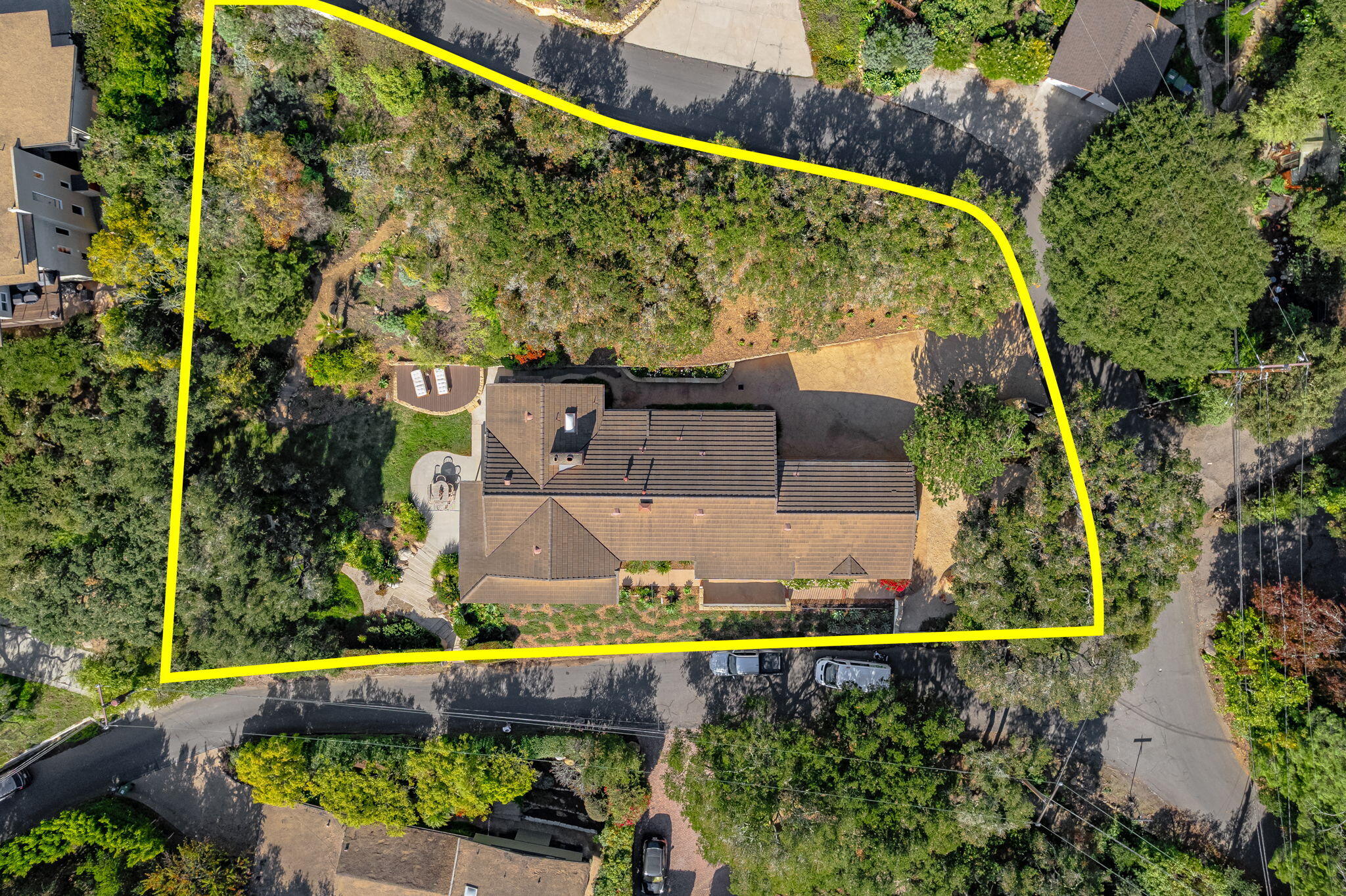 712 Arbolado Road Santa Barbara, CA 93103 - Photo 6 of 28 an aerial view of a residential houses with yard