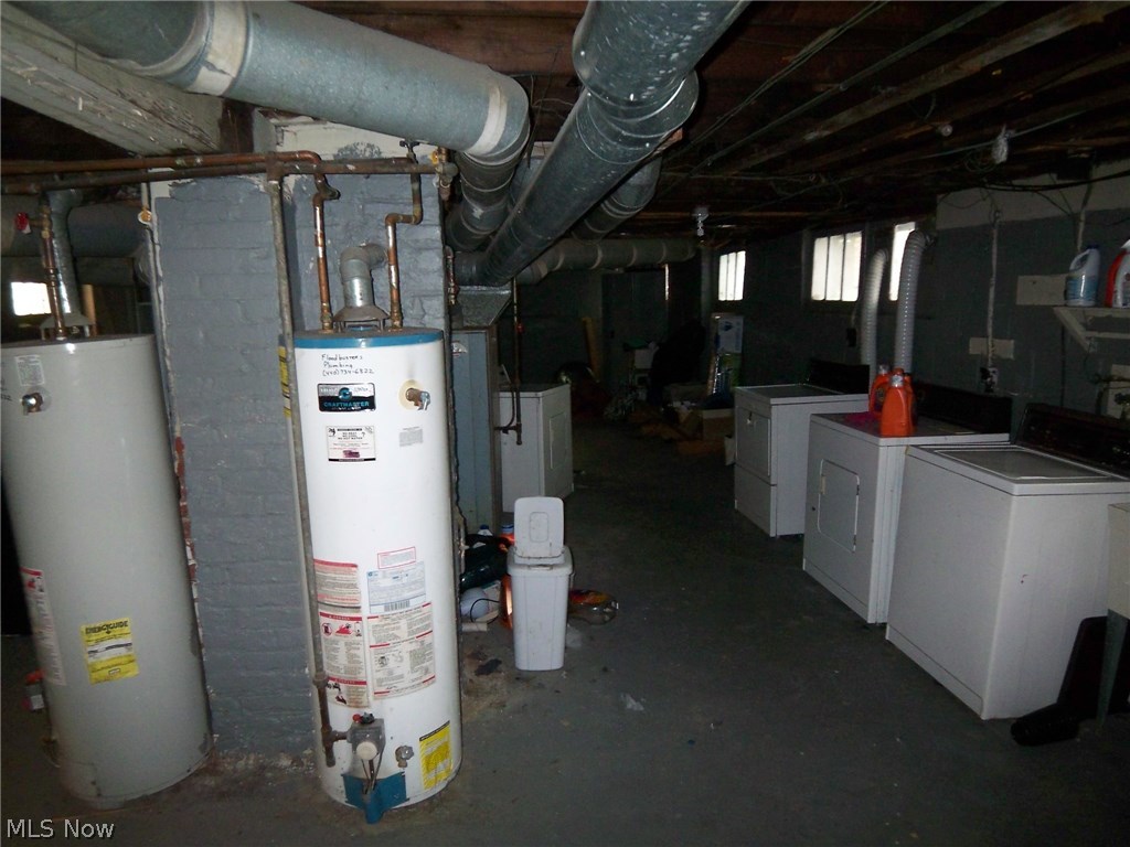 2256 Rexwood Road Cleveland, OH 44118 - Photo 4 of 5 Gallery Image 4