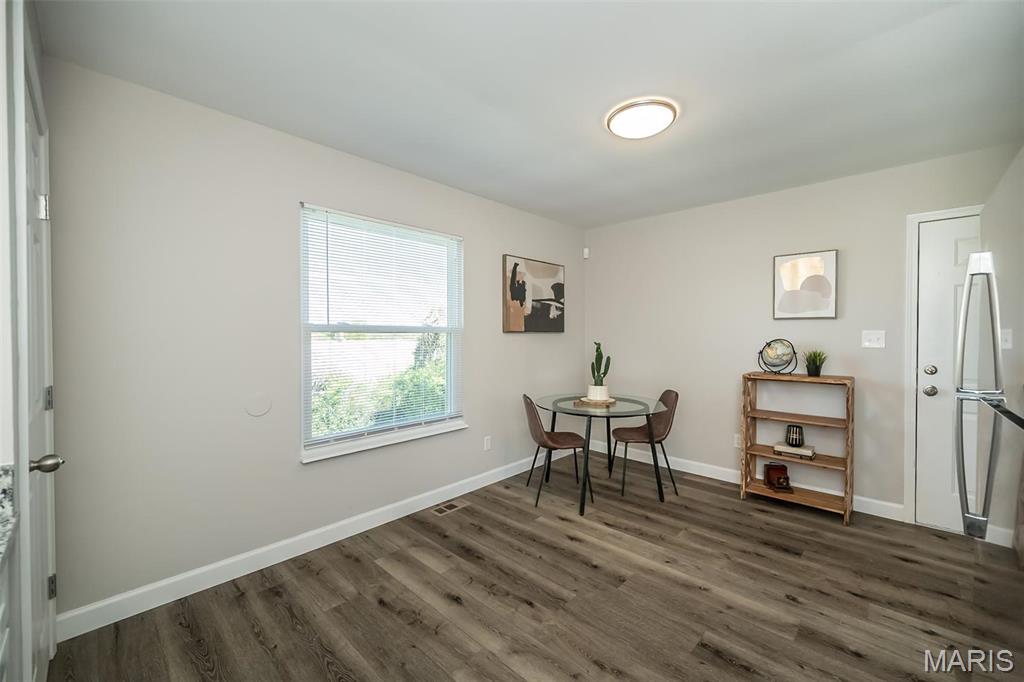 6753 Robbins Avenue St. Louis, MO 63133 - Photo 10 of 20