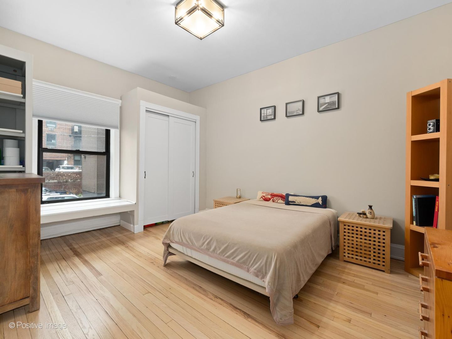 722 West Sheridan Road, Unit 1S Chicago, IL 60613 - Photo 4 of 5