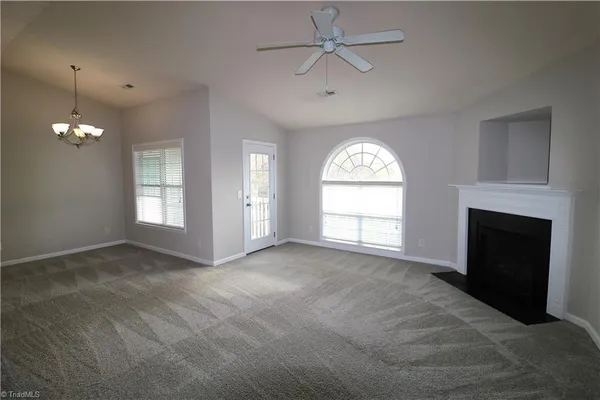 $1,295 | 3761 Holmes Creek Place, Unit 302, Winston-Salem, NC 27127