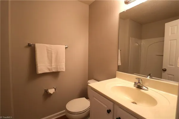 $1,295 | 3761 Holmes Creek Place, Unit 302, Winston-Salem, NC 27127