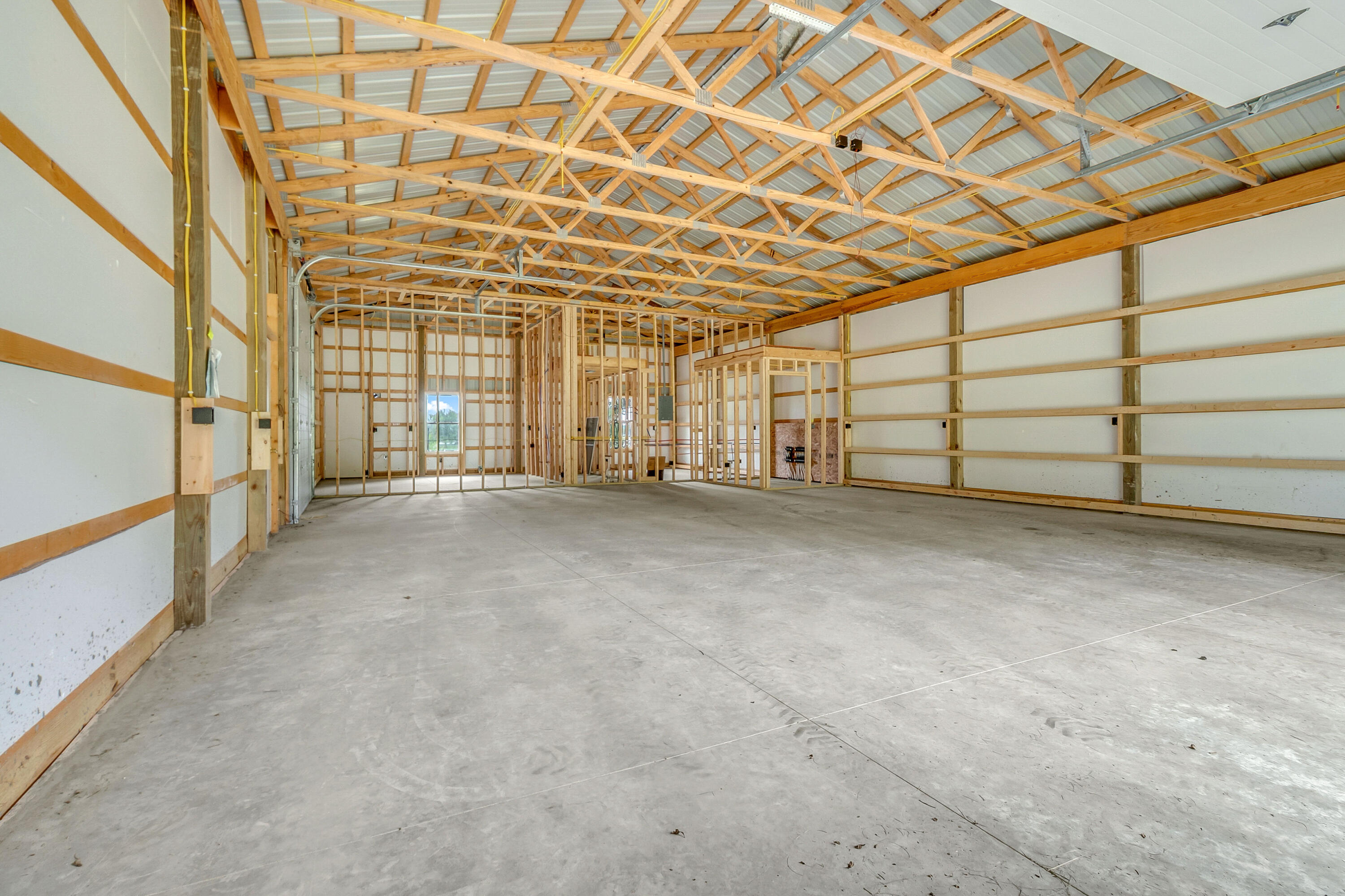 6017 Skuse Road Osseo, MI 49266 - Photo 12 of 37 23