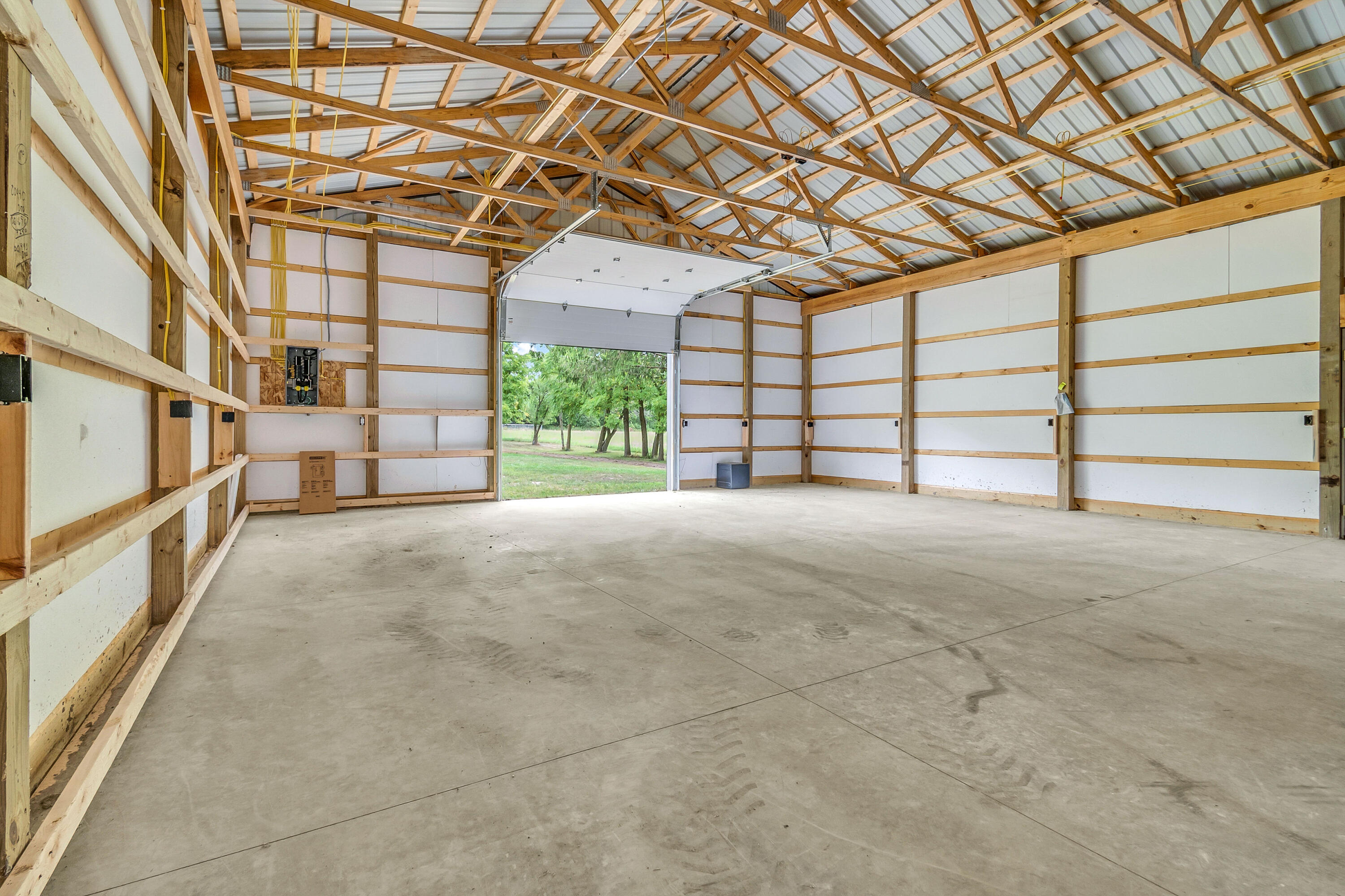 6017 Skuse Road Osseo, MI 49266 - Photo 16 of 37 27