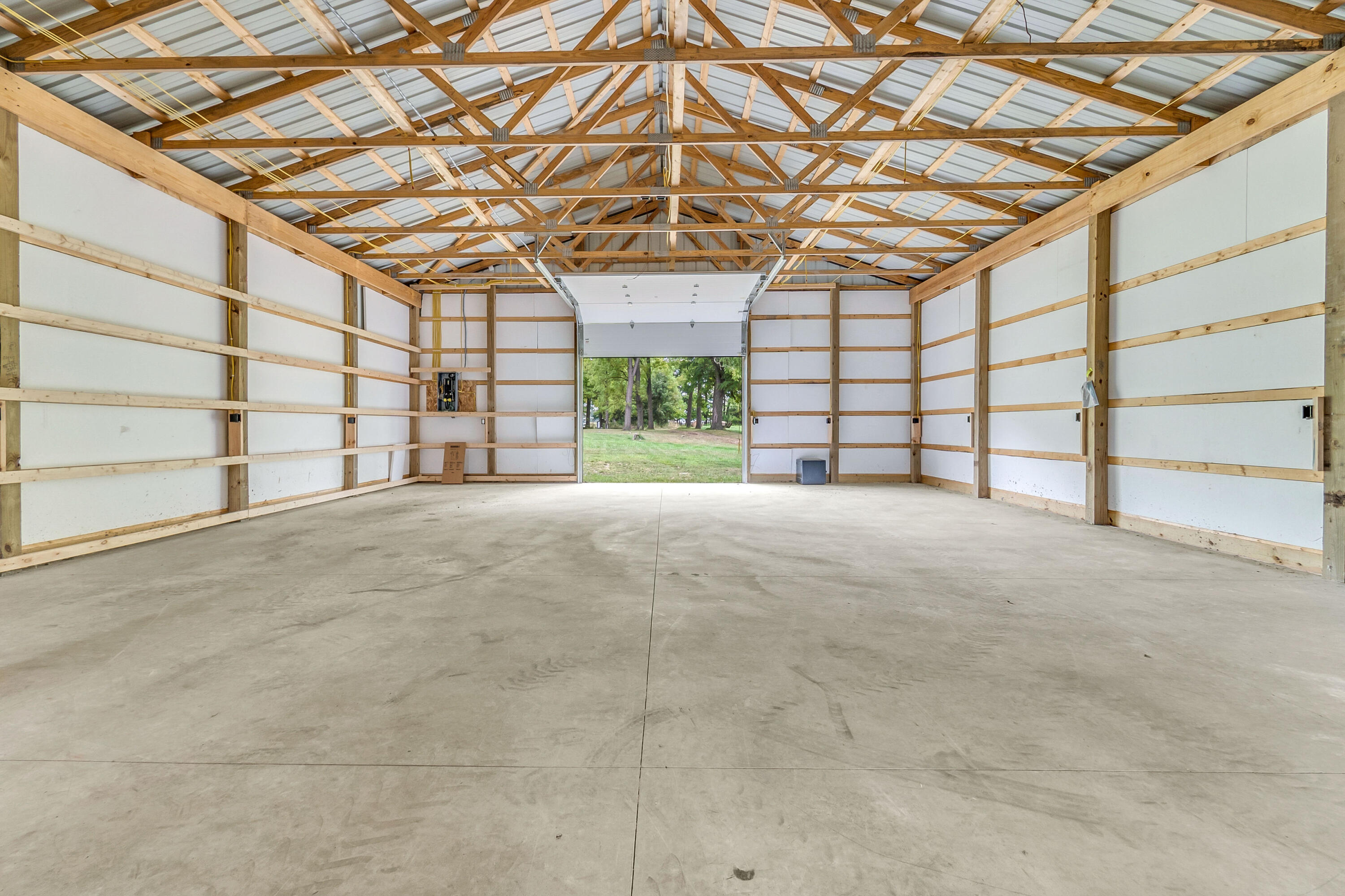 6017 Skuse Road Osseo, MI 49266 - Photo 17 of 37 28