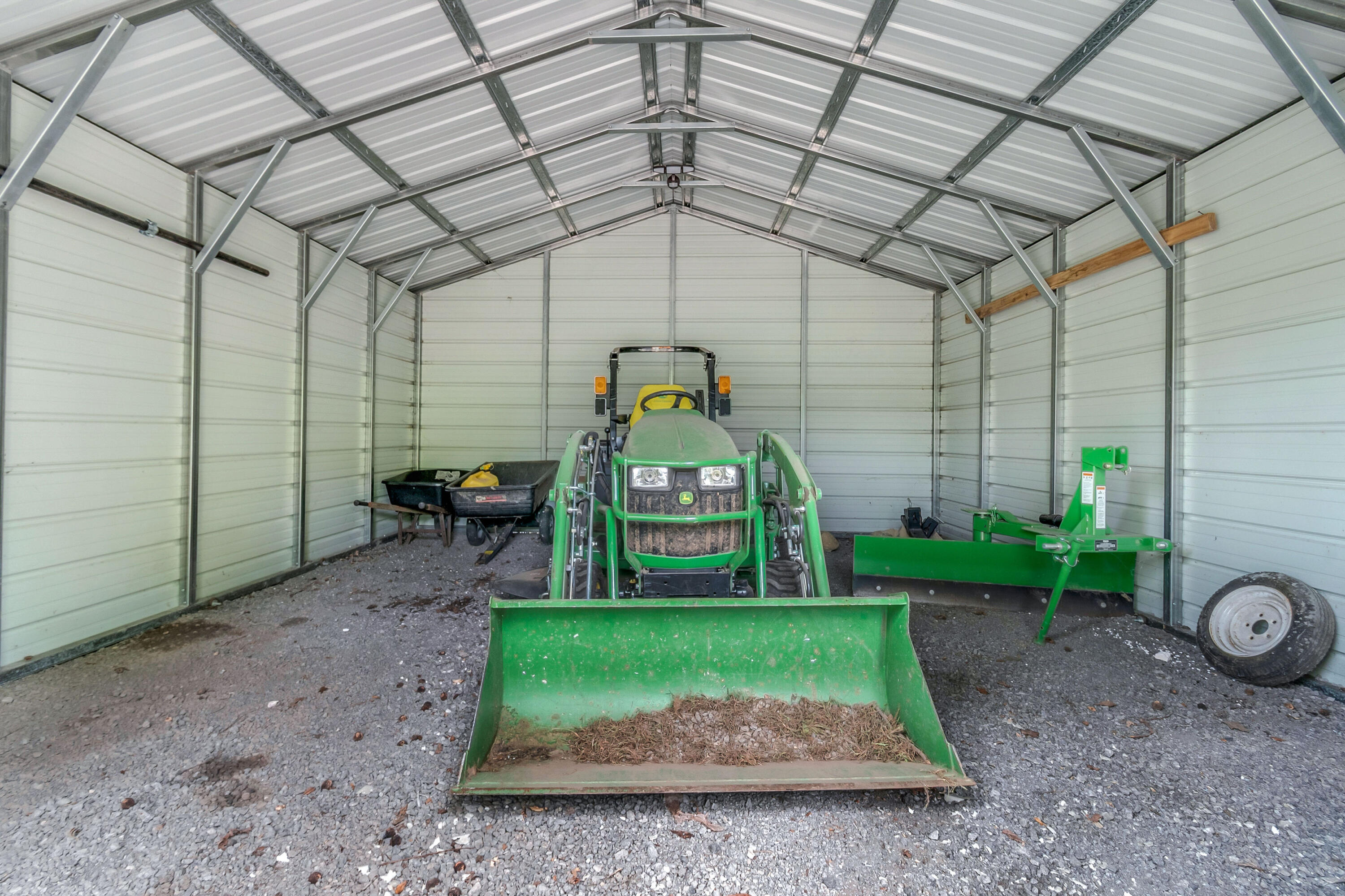 6017 Skuse Road Osseo, MI 49266 - Photo 26 of 37 36