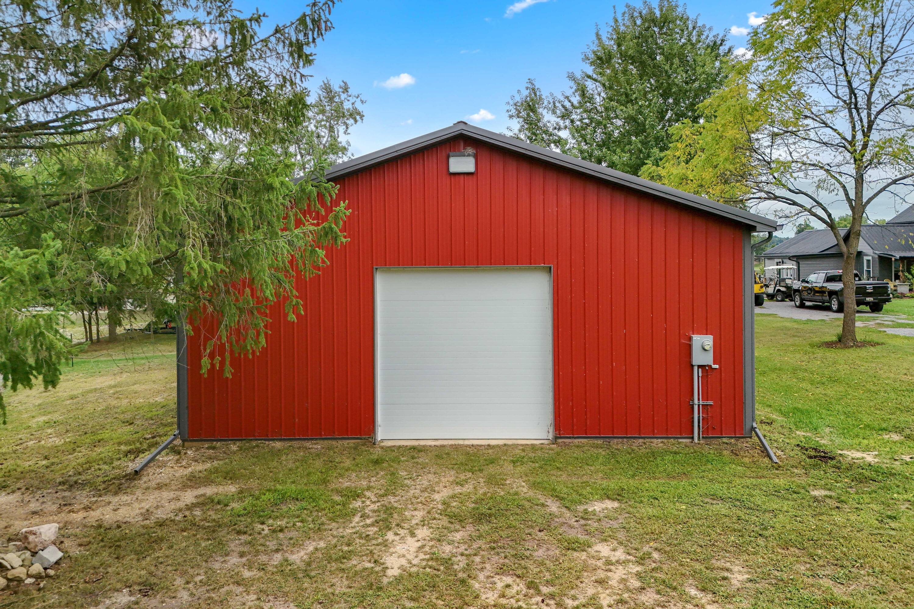 6017 Skuse Road Osseo, MI 49266 - Photo 5 of 37 18