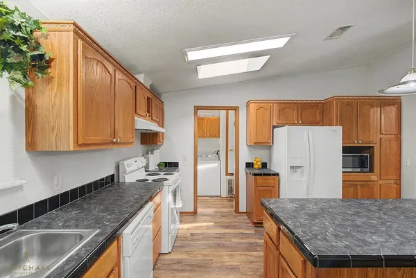 $399,000 | 9747 Mathieu Drive, Oil City, LA 71061
