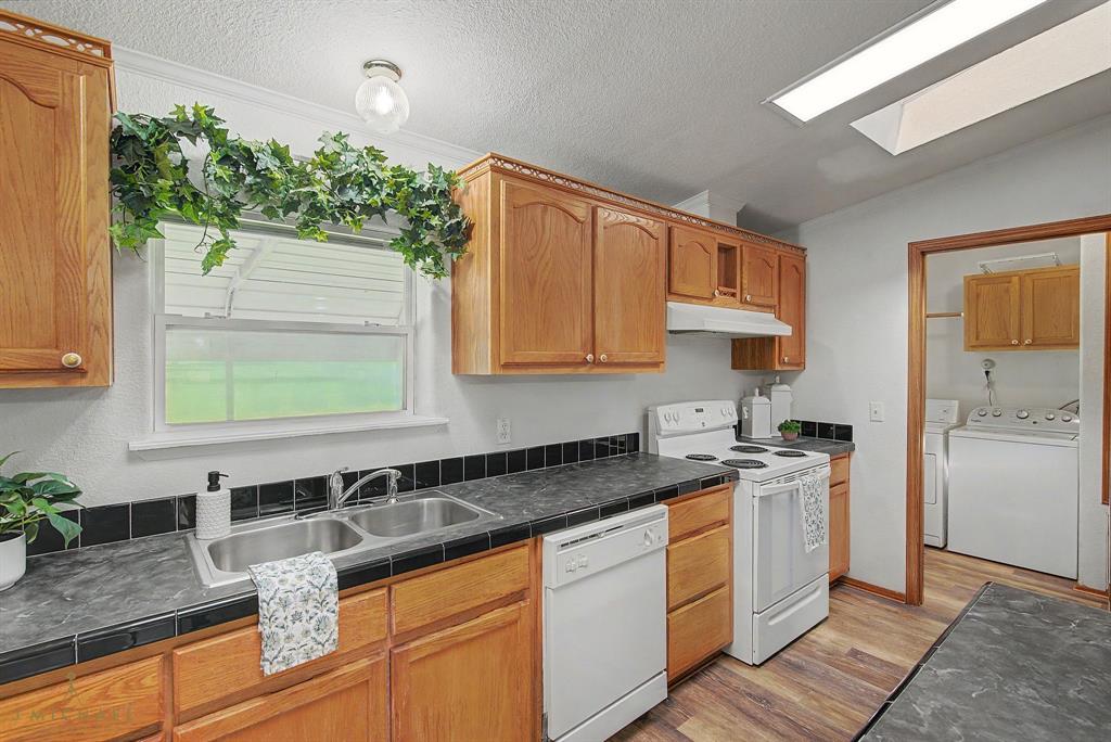 9747 Mathieu Drive Oil City, LA 71061 - Photo 13 of 36