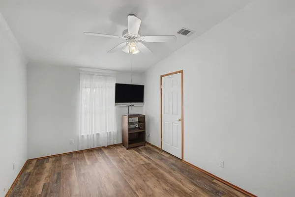 $399,000 | 9747 Mathieu Drive, Oil City, LA 71061