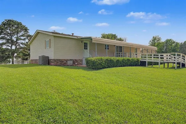 $399,000 | 9747 Mathieu Drive, Oil City, LA 71061