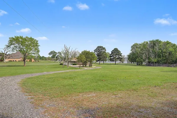 $399,000 | 9747 Mathieu Drive, Oil City, LA 71061