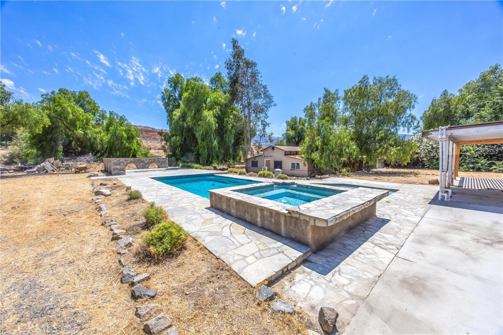 9099 Cajalco Road Corona, CA 92881 - Photo 51 of 70