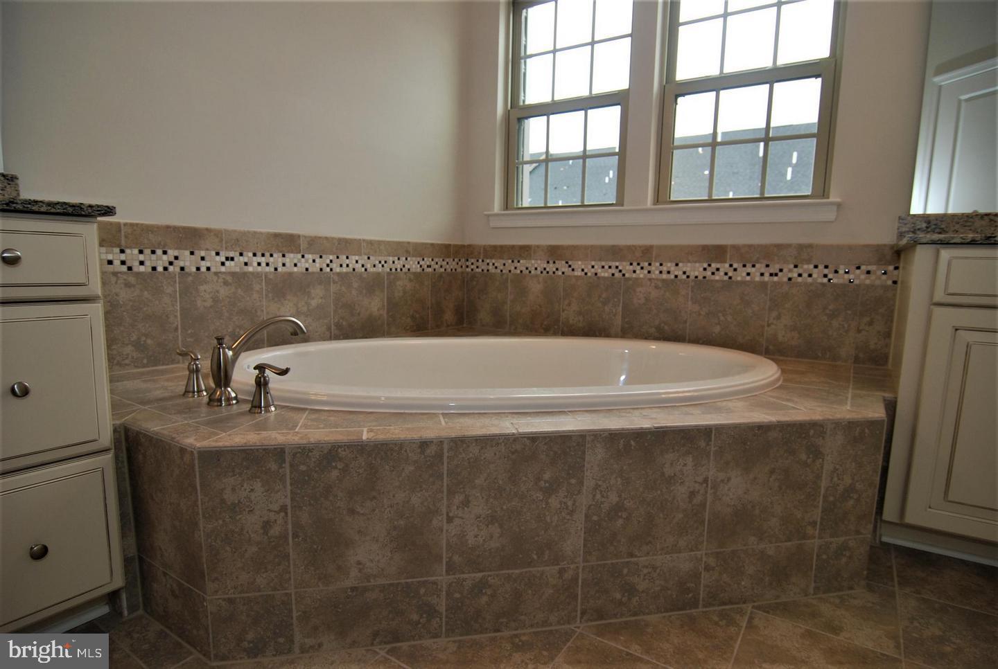 6012 Leben, Unit D Frederick, MD 21703 - Photo 11 of 18 Owners' Bath with soaking tub