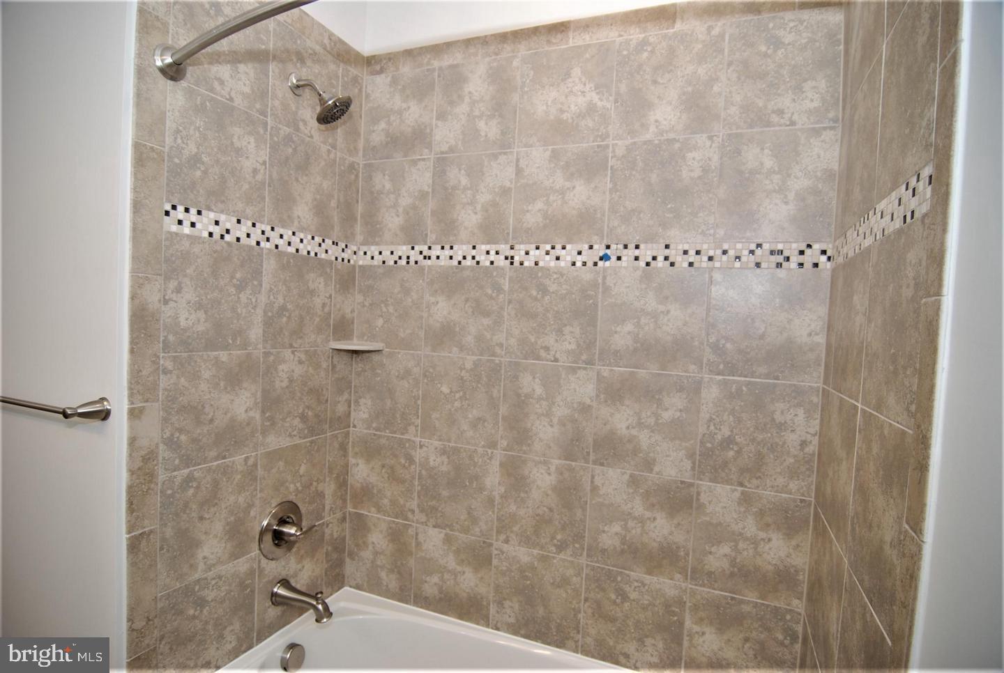 6012 Leben, Unit D Frederick, MD 21703 - Photo 14 of 18 Hall Bath