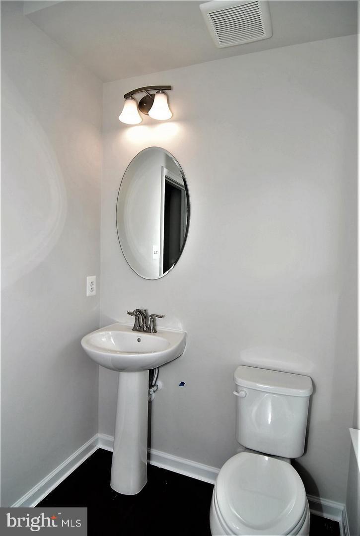 6012 Leben, Unit D Frederick, MD 21703 - Photo 3 of 18 Powder Room