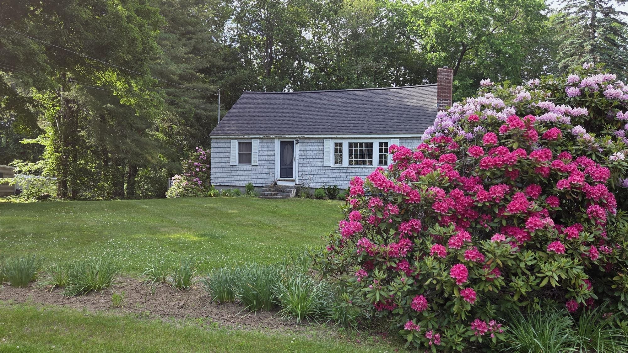 6 Exeter Road Kingston, NH 03848 - Photo 1 of 1