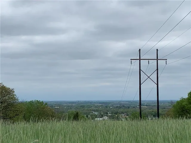 $190,000 | 7830 Barkertown Road, Odessa, MO 64076