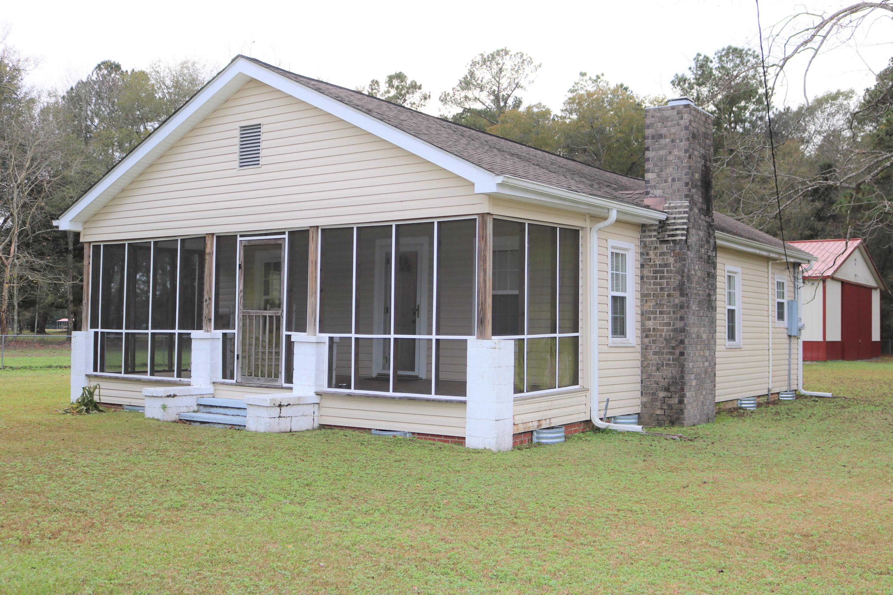 1405 Stokes Road Walterboro, SC 29488 - Photo 3 of 31 IMG_0030