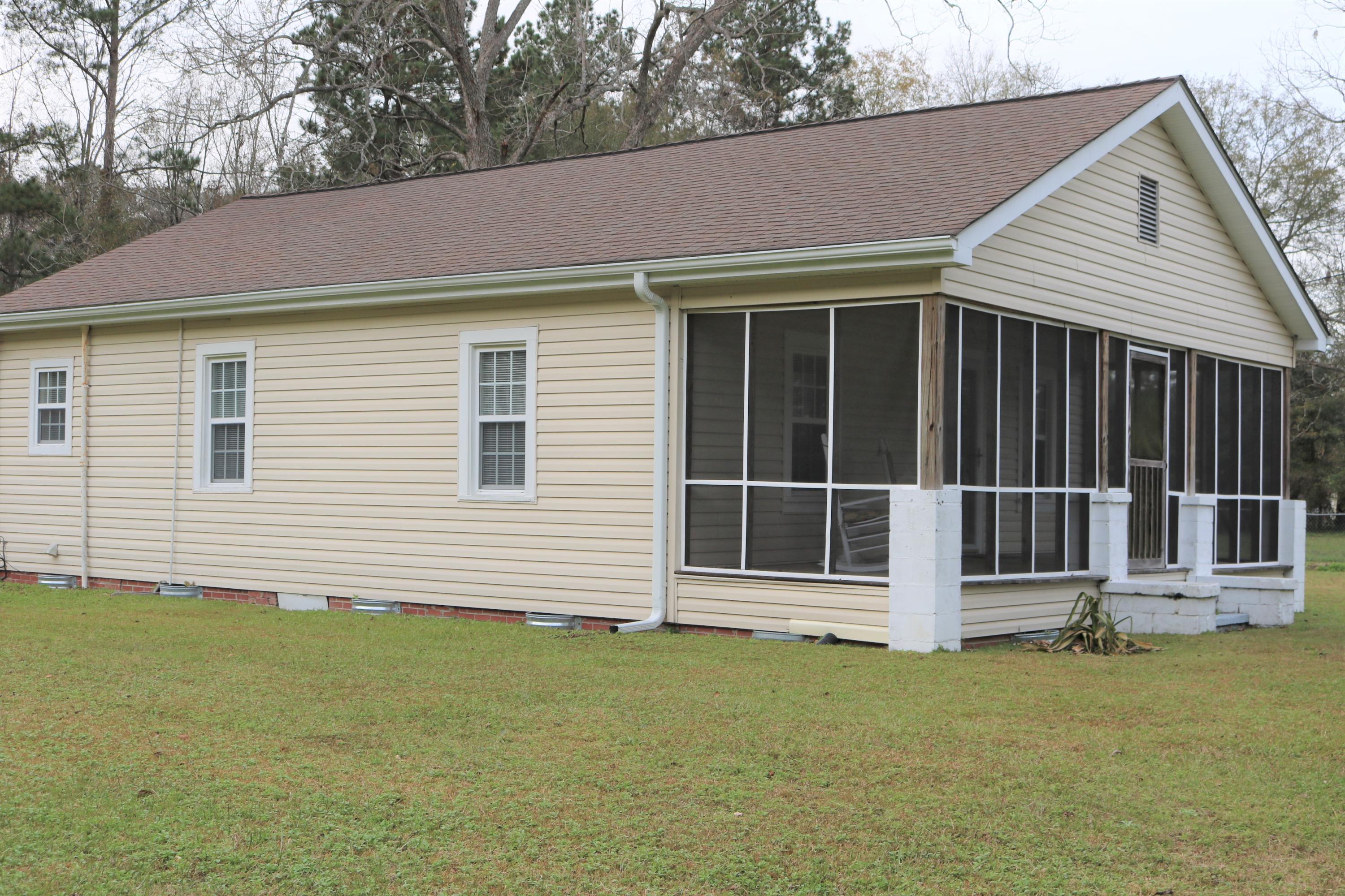 1405 Stokes Road Walterboro, SC 29488 - Photo 4 of 31 IMG_0038
