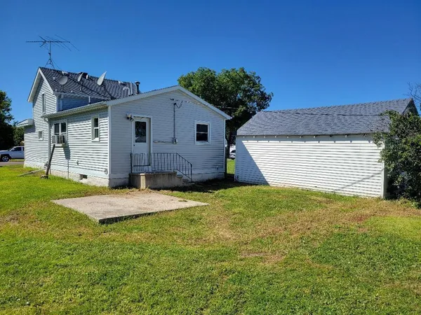 $109,000 | 245 3rd Avenue Southeast, Wells, MN 56097