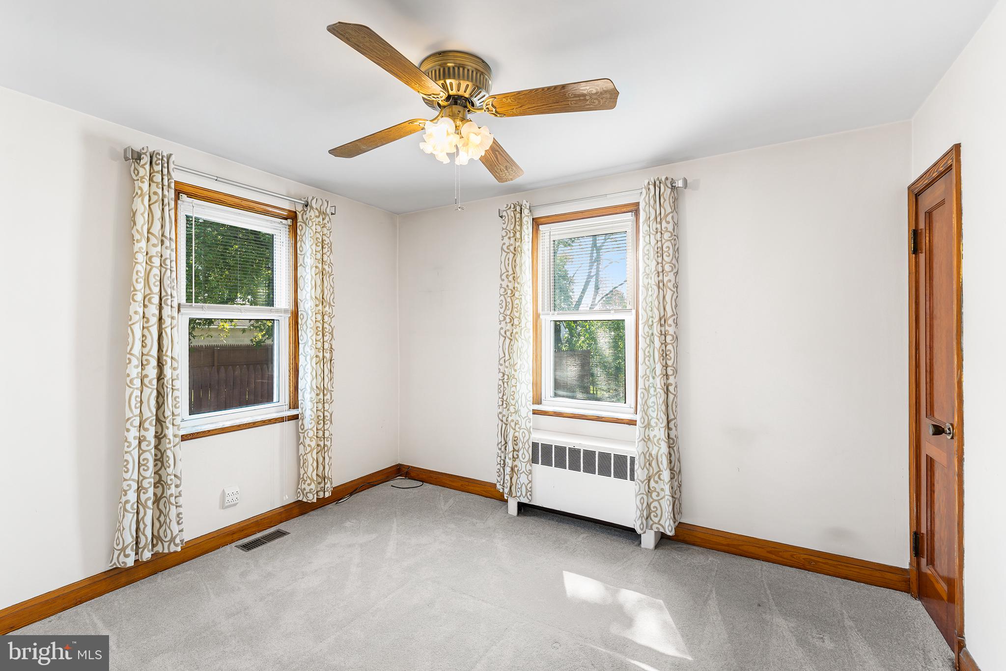 367 Townsend Road Essex, MD 21221 - Photo 10 of 31 Gallery Image 10