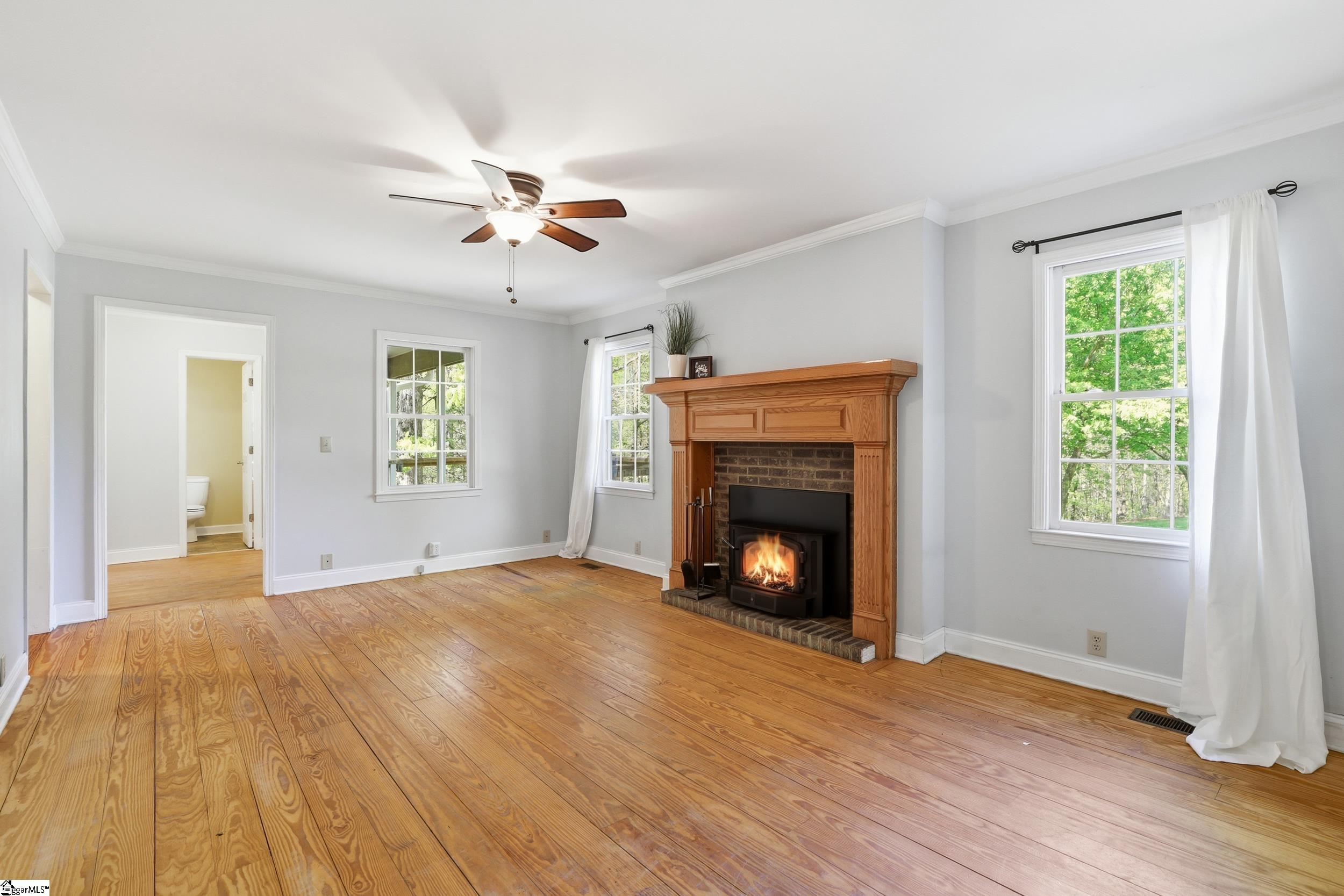 491 Pierce Road Landrum, SC 29356 - Photo 3 of 44 Gallery Image 3