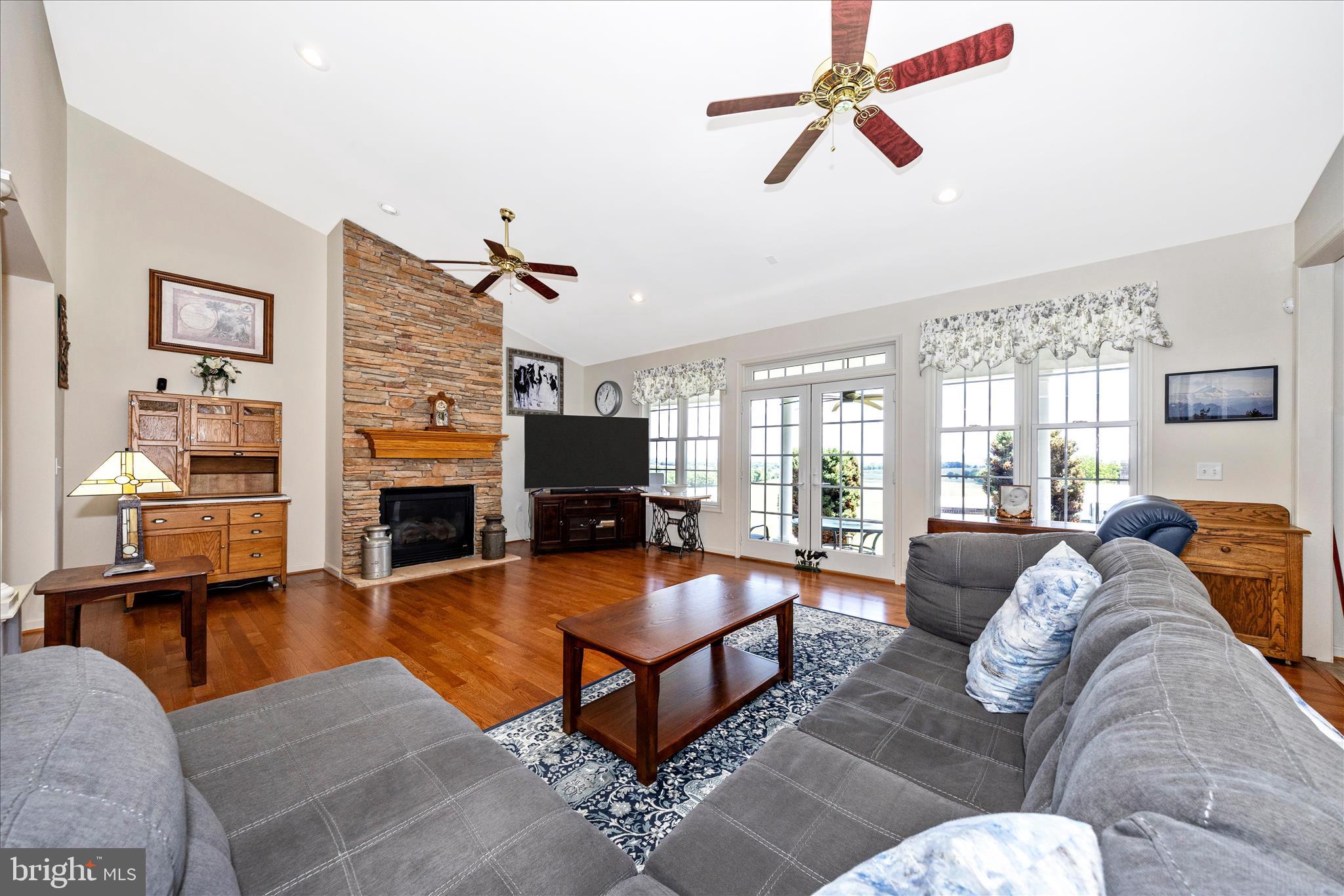 4739 Elmer Derr Road Frederick, MD 21703 - Photo 5 of 97 Living Room