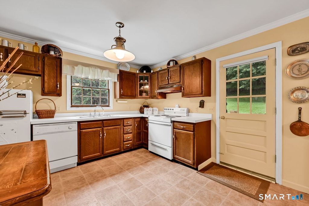 49 Guilds Hollow Road Bethlehem, CT 06751 - Photo 33 of 38