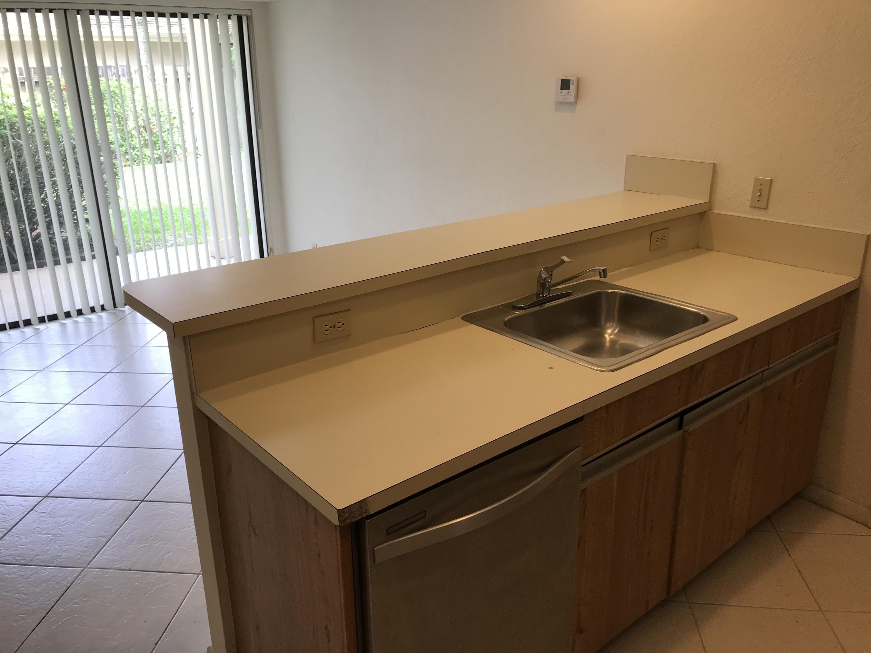 7785 Stanway Place Boca Raton, FL 33433 - Photo 9 of 28 IMG_8551