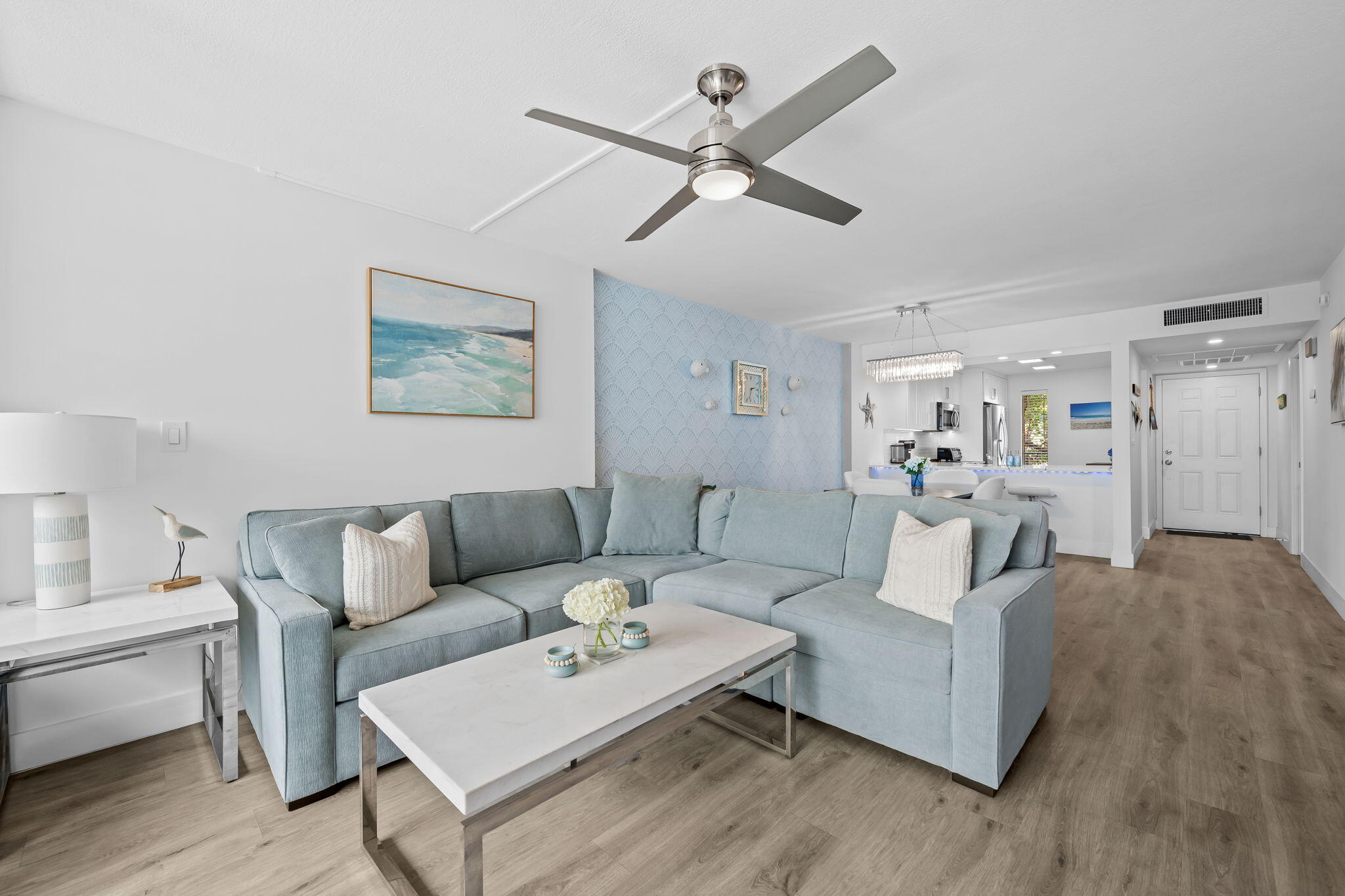 15 Royal Palm Way, Unit 202 Boca Raton, FL 33432 - Photo 14 of 34 Living Room