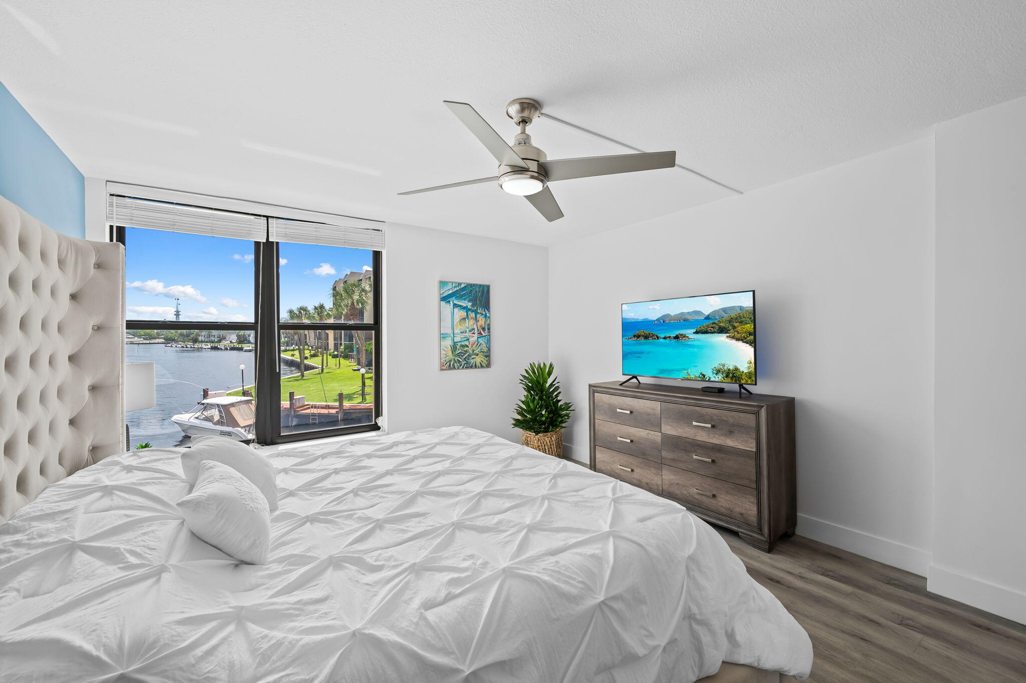 15 Royal Palm Way, Unit 202 Boca Raton, FL 33432 - Photo 16 of 34 Primary Bedroom