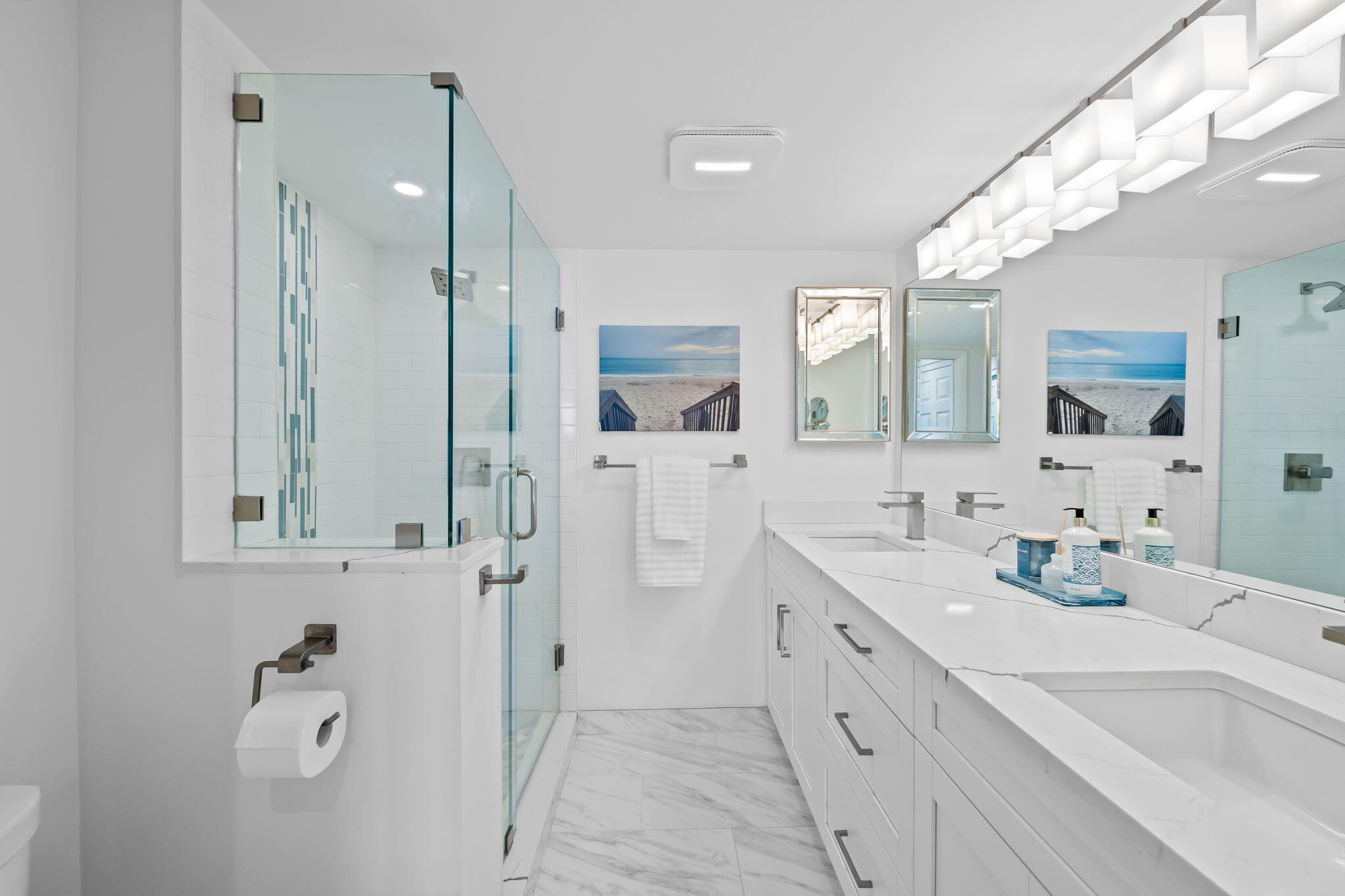 15 Royal Palm Way, Unit 202 Boca Raton, FL 33432 - Photo 18 of 34 Primary Bathroom