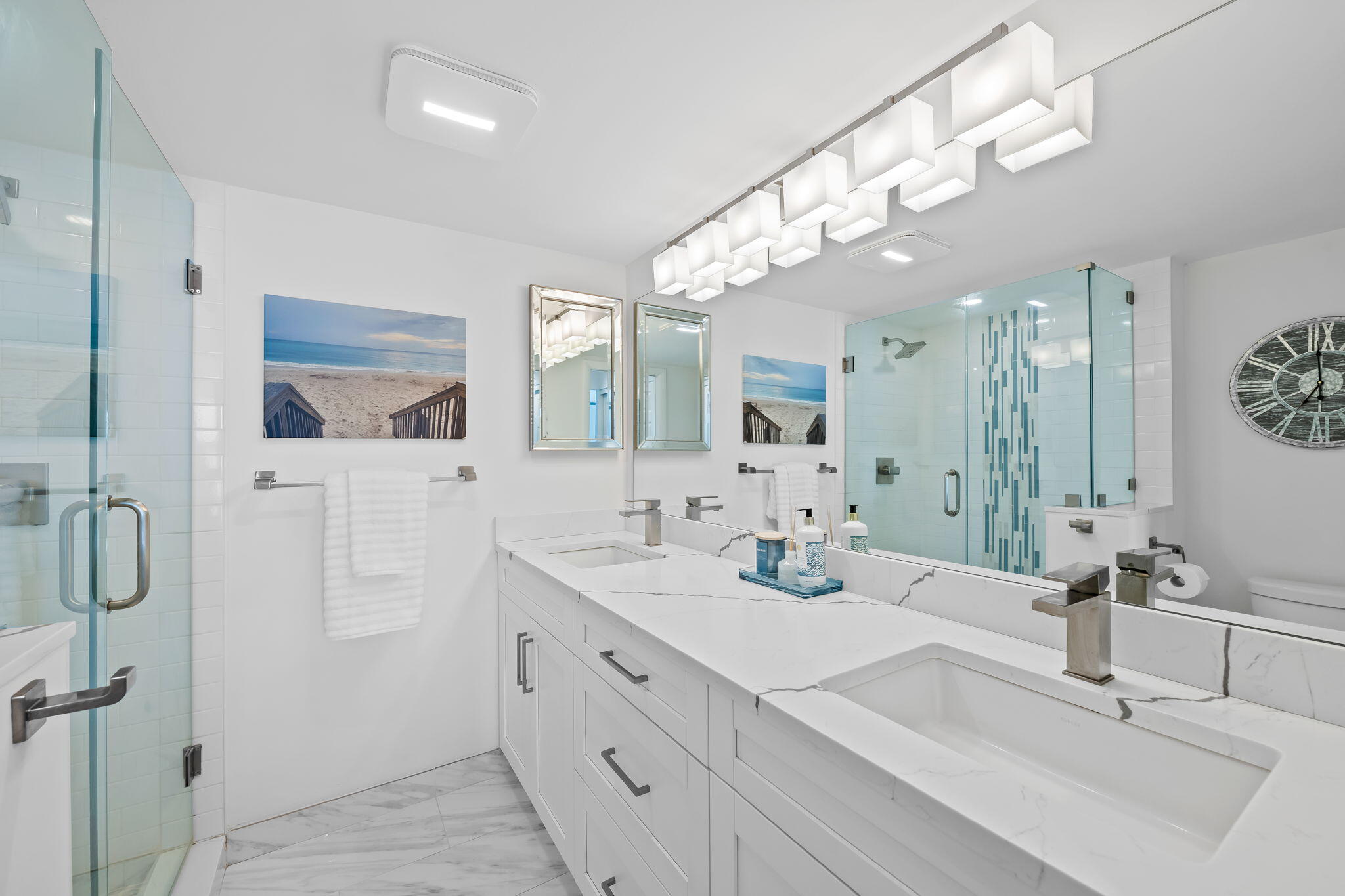 15 Royal Palm Way, Unit 202 Boca Raton, FL 33432 - Photo 19 of 34 Primary Bathroom