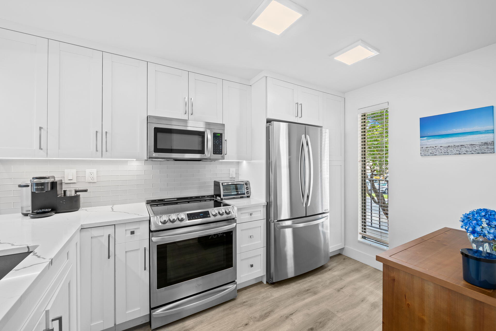 15 Royal Palm Way, Unit 202 Boca Raton, FL 33432 - Photo 10 of 34 Kitchen