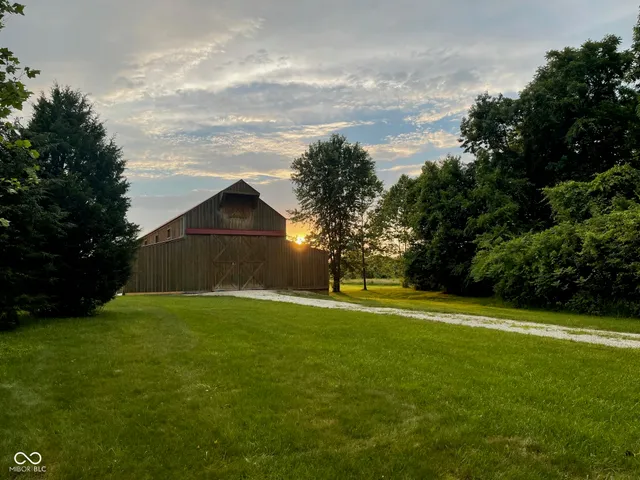 $975,000 | 12734 North Waters Edge Drive, Camby, IN 46113