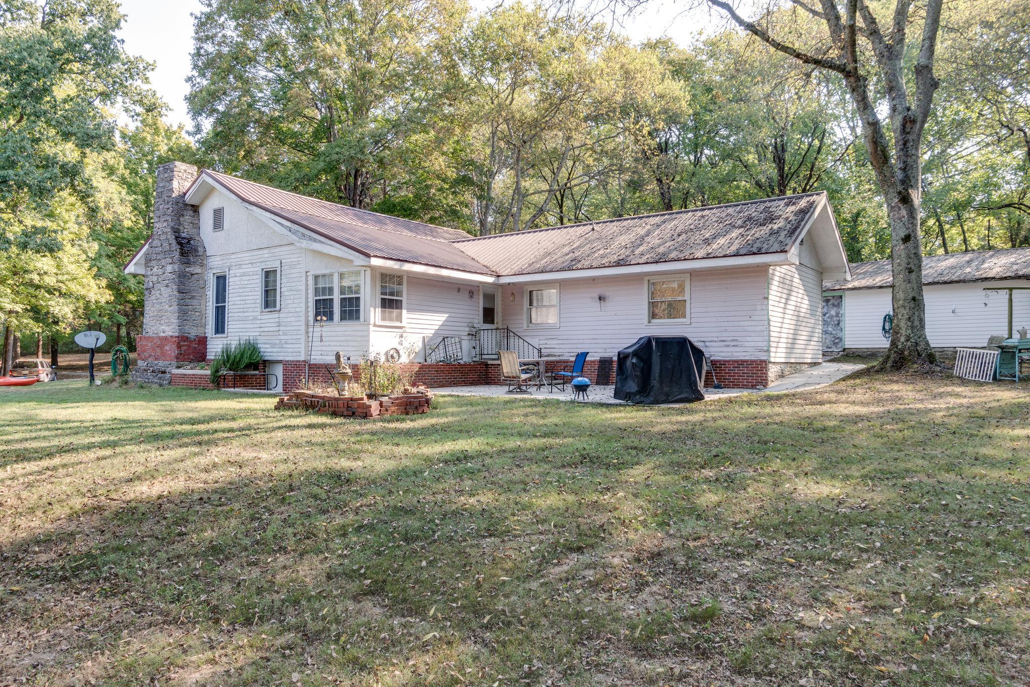 1452 Iron Bridge Road Columbia, TN 38401 - Photo 6 of 19 a view of a house with backyard