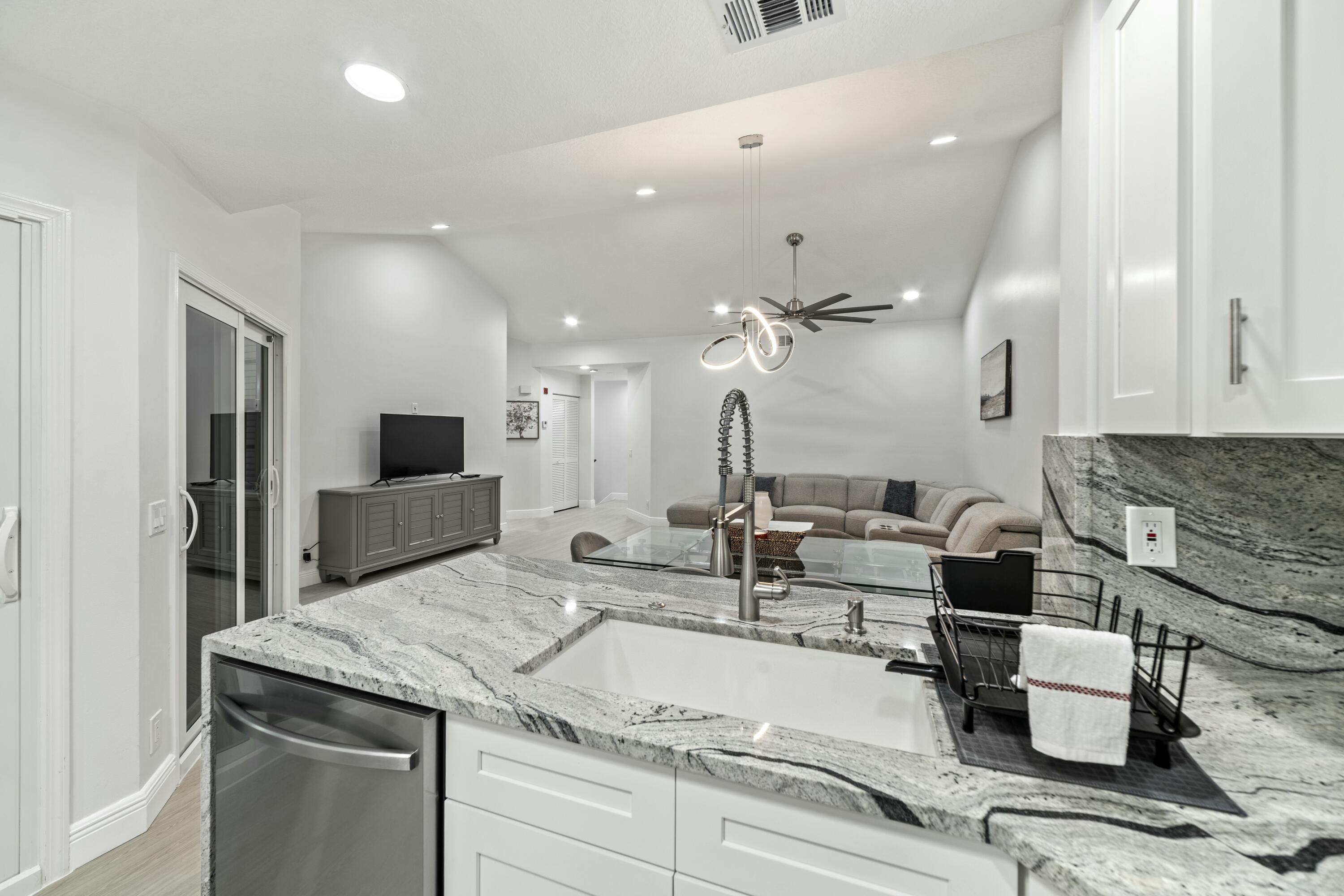 6553 Via Regina Boca Raton, FL 33433 - Photo 12 of 26 tempImagej2jY8i