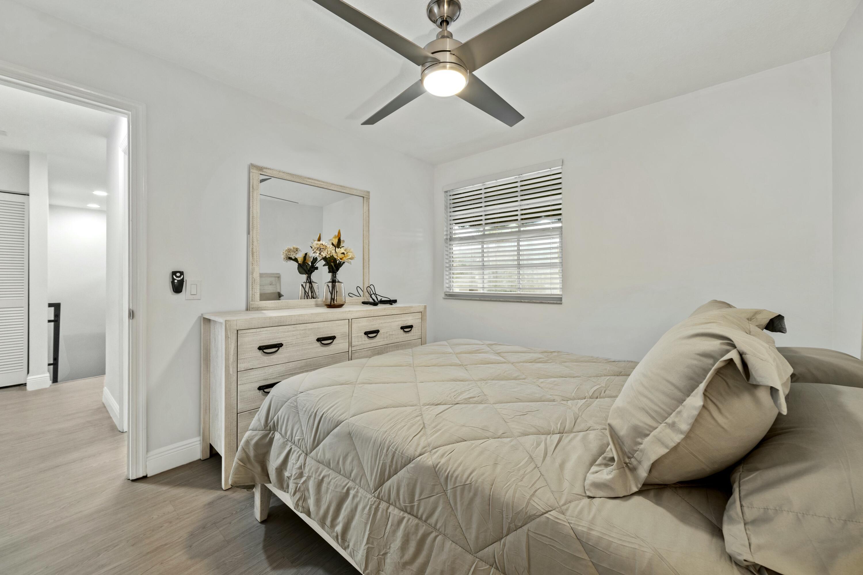 6553 Via Regina Boca Raton, FL 33433 - Photo 21 of 26 tempImageApe4cF